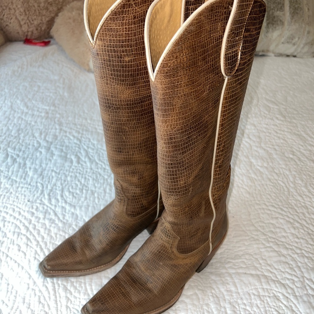 Shyanne Women’s Presleigh Western Boots- Snip Toe